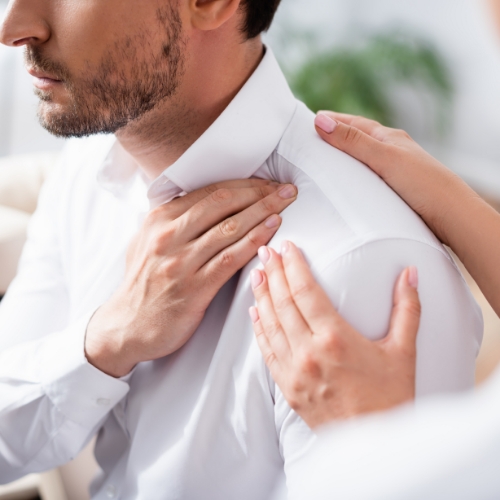shoulder-pain-relief-Dockery-&-Associates-Physical-Therapy-Madison-AL